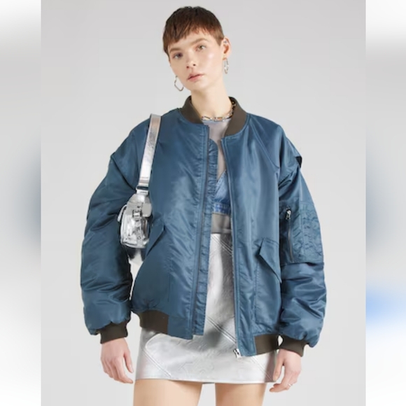 102 Topshop Size 4-6 Reversable Jacket - Picture 1 of 1